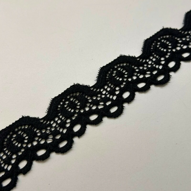 Renda de Poliamida com Elastano - 4 - (3cm) 