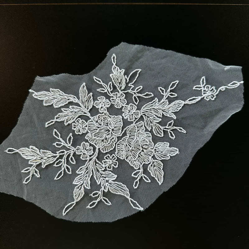 Aplique Bordado em Tule - 175