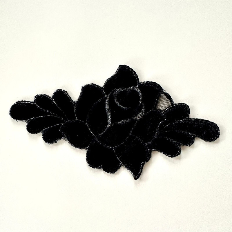 Aplique - Flor em Veludo - 168 Aplique - Flor em Veludo - 168