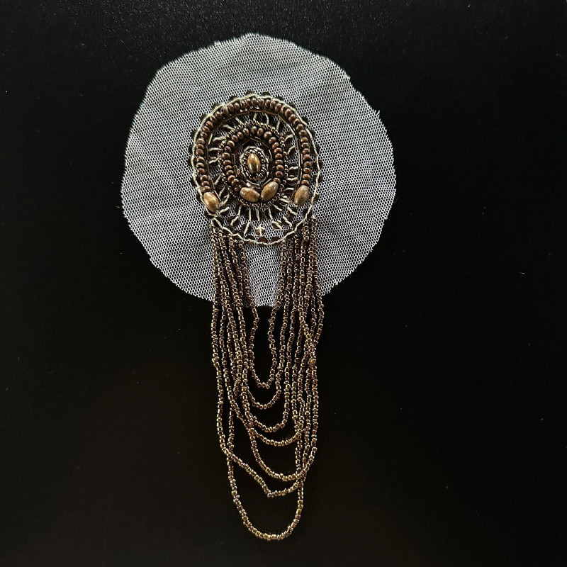 Ombreira Bordada com Franja de Miçangas - 180