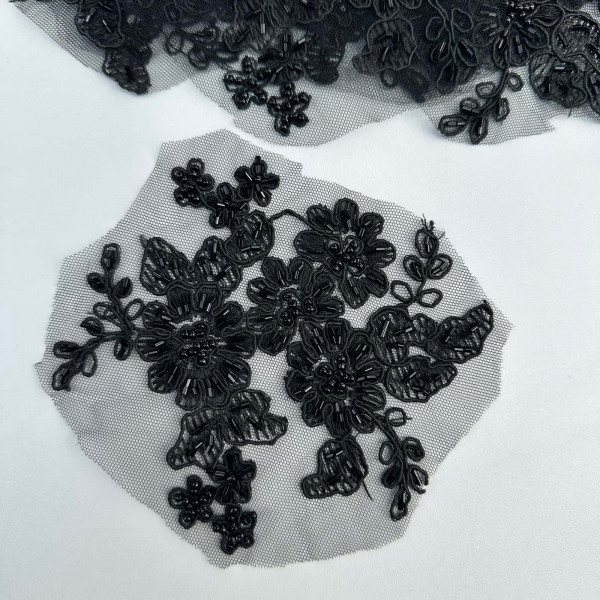 Aplique Bordado em Pedraria Preta - 142