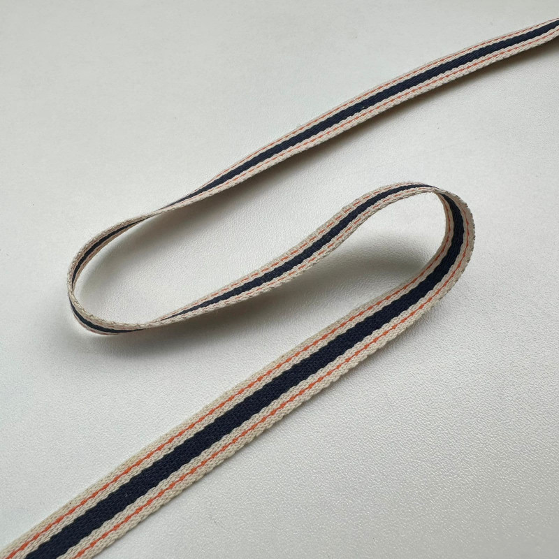 Fita Cadarço Crú com Marinho - Pespontada - 1,2cm - 629 Fita Cadarço Crú com Marinho - Pespontada - 1,2cm - 629