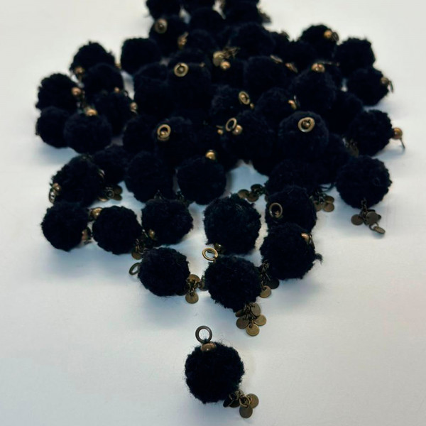 Pingente com Pompom - 467