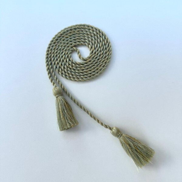 Cordão Trançado - Fios Verde Cana / Cáqui / Dourado - com Tassel - 1,30m - 761 Cordão Trançado - Fios Verde Cana / Cáqui / Dourado - com Tassel - 1,30m - 761