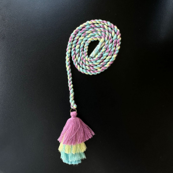 Tassel Quatro Camadas com Cordão Alongado - 77cm - 776
