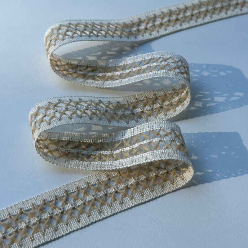 Ponto Palito com Fio de Juta - Trançado em X - 3,3cm - 817 Ponto Palito com Fio de Juta - Trançado em X - 3,3cm - 817