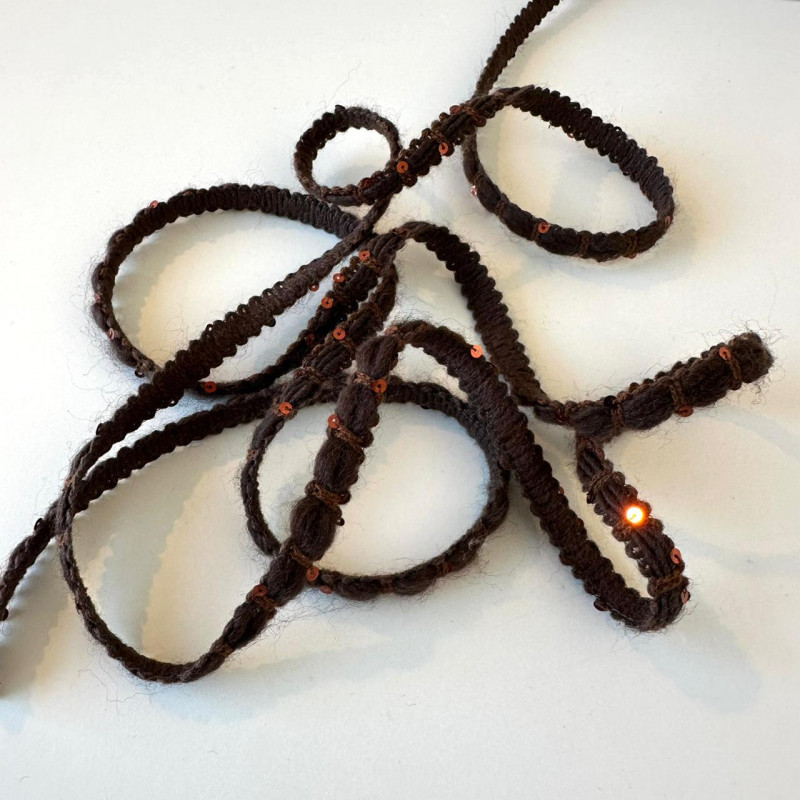 Galão de Lã Bordado com Paetês - 1cm - 433