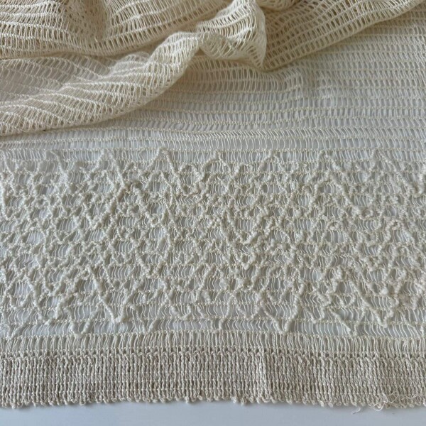 Último Corte - 70cm - Tela de Algodão com Barrado Único Último Corte - 70cm - Tela de Algodão com Barrado Único