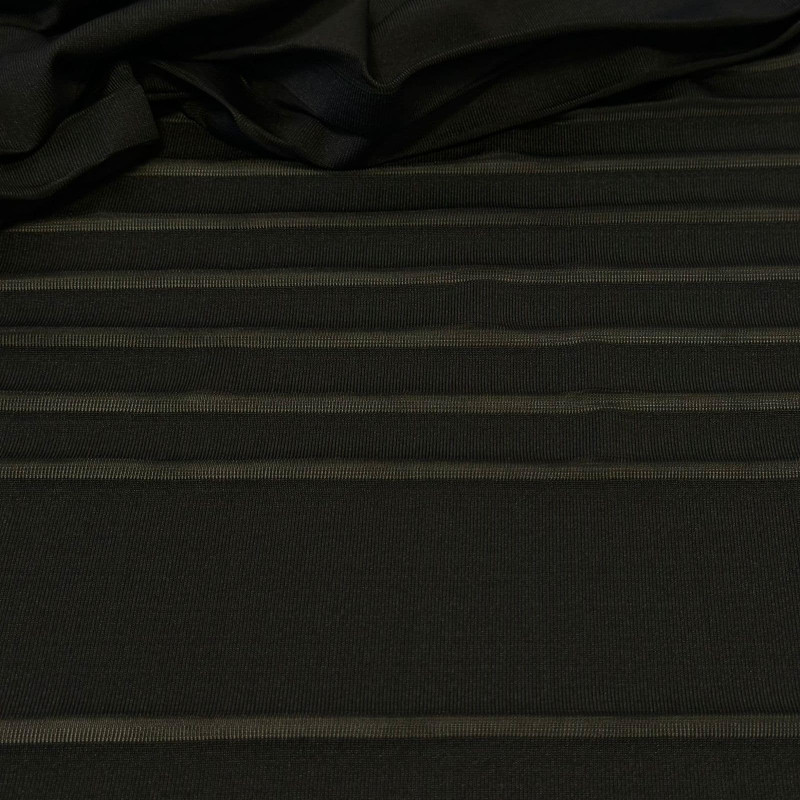 Último Corte - 1,90m - Tule Devorê - Preto Último Corte - 1,90m - Tule Devorê - Preto