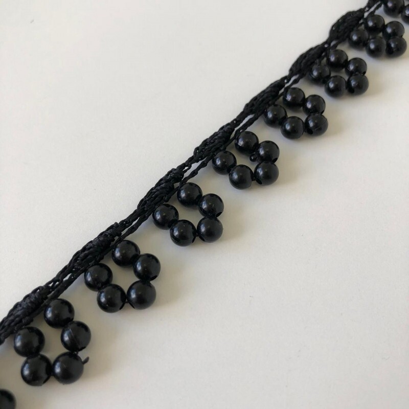 Barrado Bordado de Pérolas Barrado Bordado de Pérolas