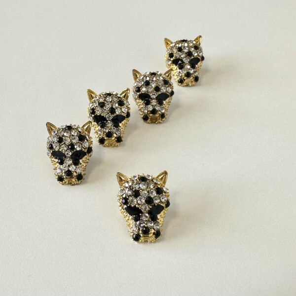 Broche 45