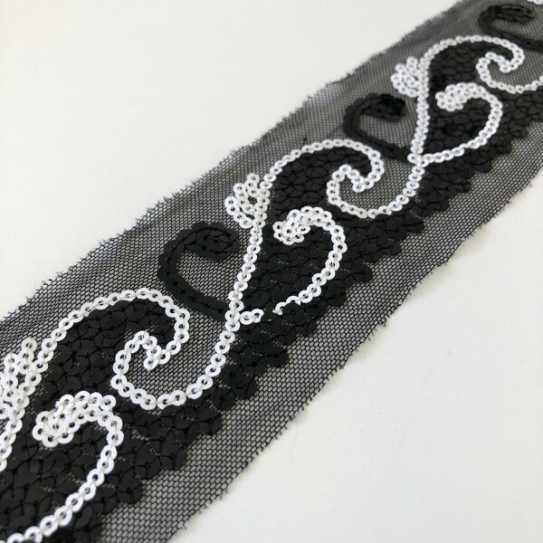 Barrado de Tule Paetizado