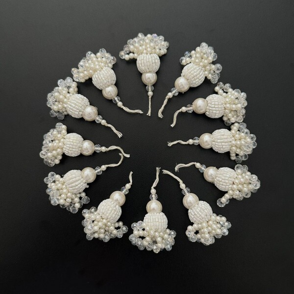 Tassel Indiano Bordado - Pérolas Tassel Indiano Bordado - Pérolas