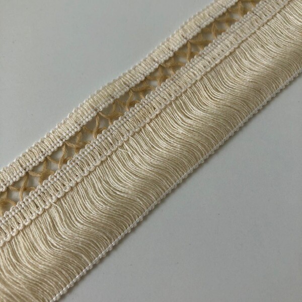 Entremeio com Franja Crú