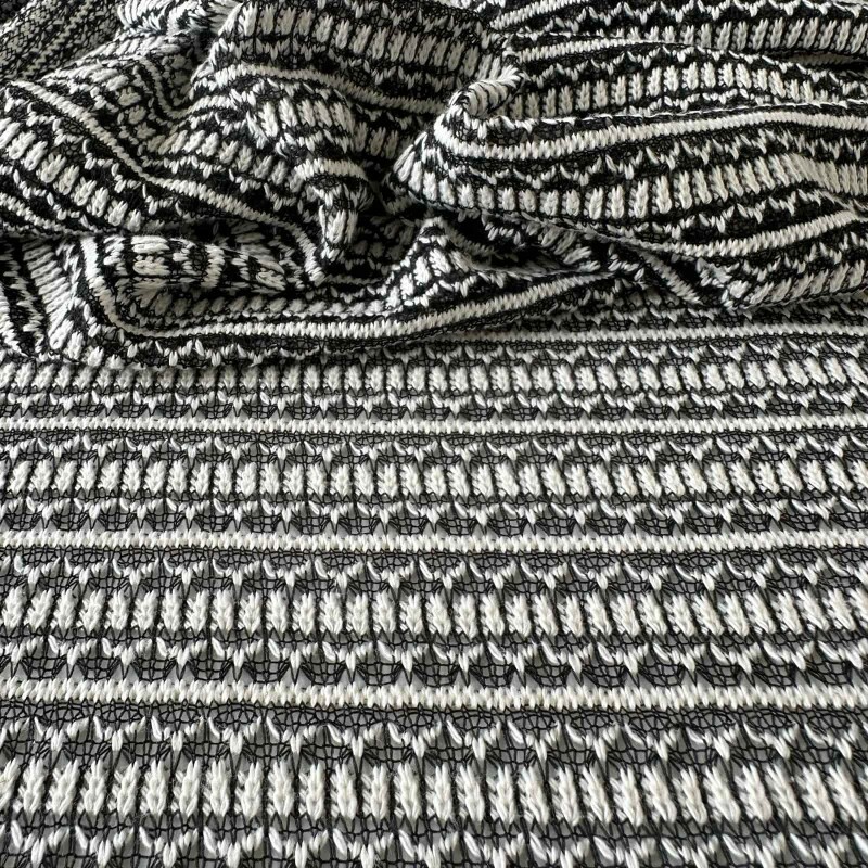 Tricot Blend - Preto / Off - Fio Tinto