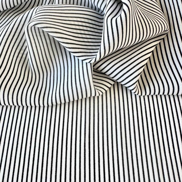 Crepe Mousse - Off / Preto - Est 64