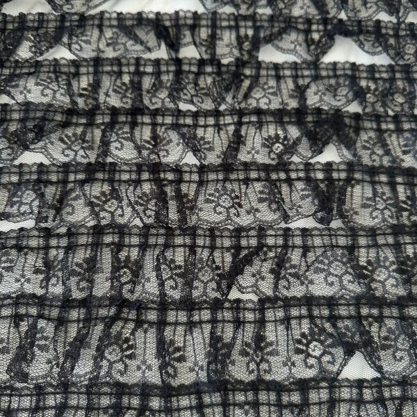 Tule com Babado de Renda - Preto 