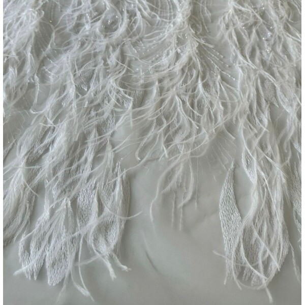 Último Corte - 1,10m - Tule com Plumas - Branco 