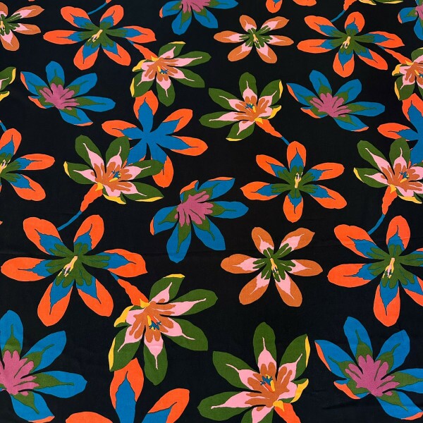 Último Corte - 1,60m - Viscose Floral P113