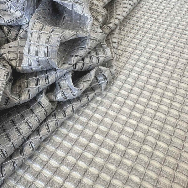 Último Corte - 1,55m - Tressê Prata  Último Corte - 1,55m - Tressê Prata