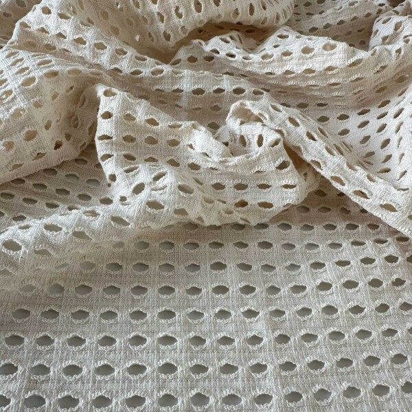 Último Corte - 2,10m - Tela Barcelona - 100% Algodão  Último Corte - 2,10m - Tela Barcelona - 100% Algodão