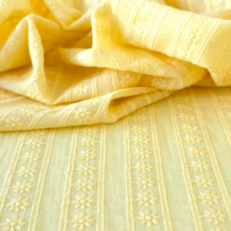 Cambraia Bordada - Amarelo Candy - 100% Algodão 