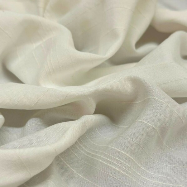 Último Corte - 2m - Viscose Maquinetada - Off White Último Corte - 2m - Viscose Maquinetada - Off White